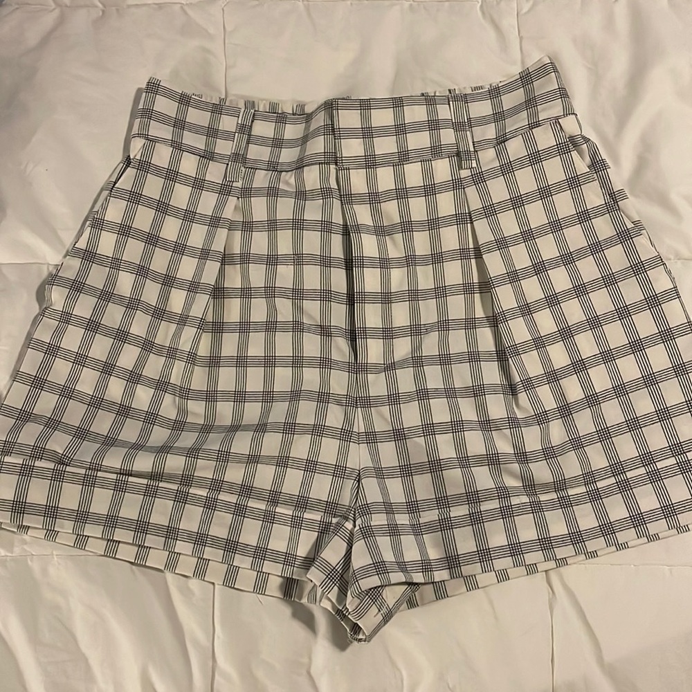 Danielle Bernstein shorts